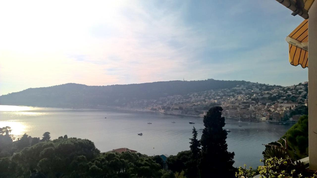 شقة Vintage Flat Overlooking Villefranche Bay المظهر الخارجي الصورة