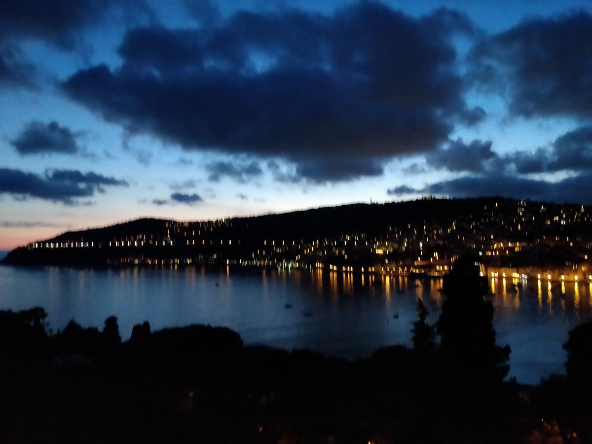 شقة Vintage Flat Overlooking Villefranche Bay المظهر الخارجي الصورة