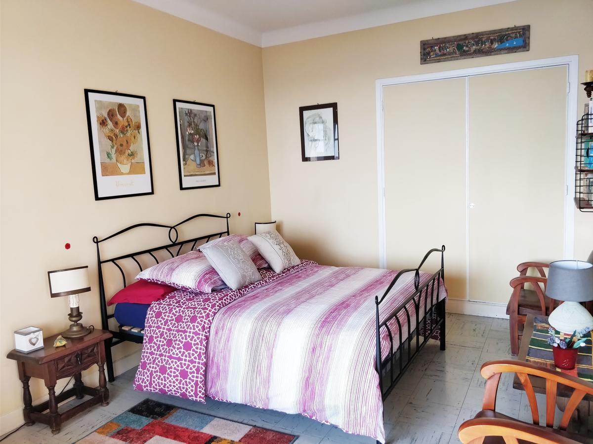 شقة Vintage Flat Overlooking Villefranche Bay المظهر الخارجي الصورة