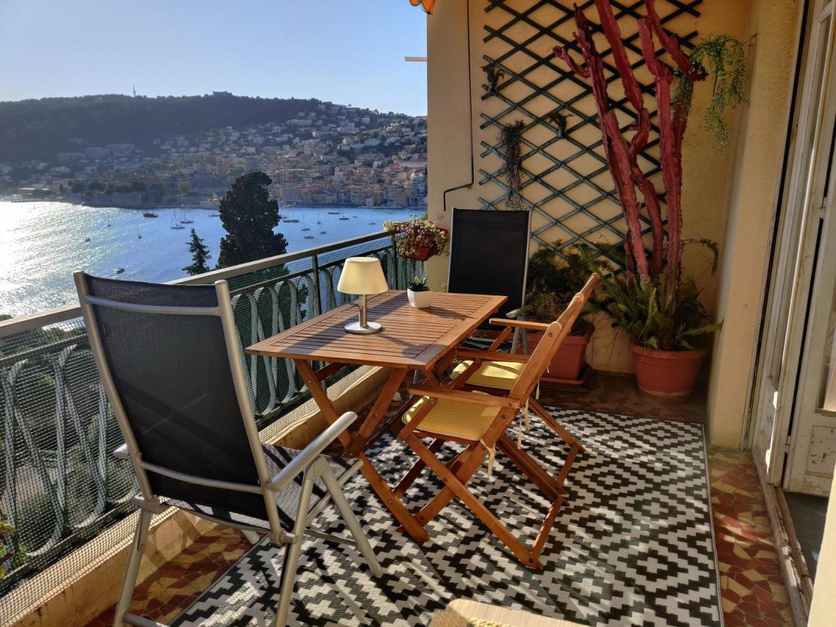 شقة Vintage Flat Overlooking Villefranche Bay المظهر الخارجي الصورة